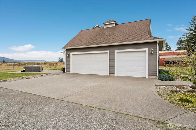 $1,250,000 | 16840 Melville Street Southeast, Tenino, WA 98589