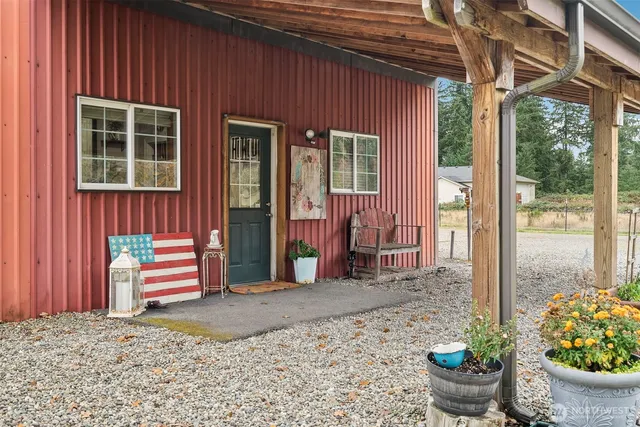 $1,250,000 | 16840 Melville Street Southeast, Tenino, WA 98589