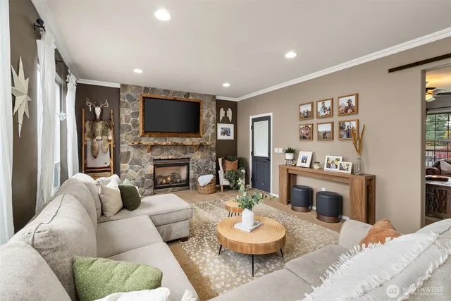 $1,250,000 | 16840 Melville Street Southeast, Tenino, WA 98589