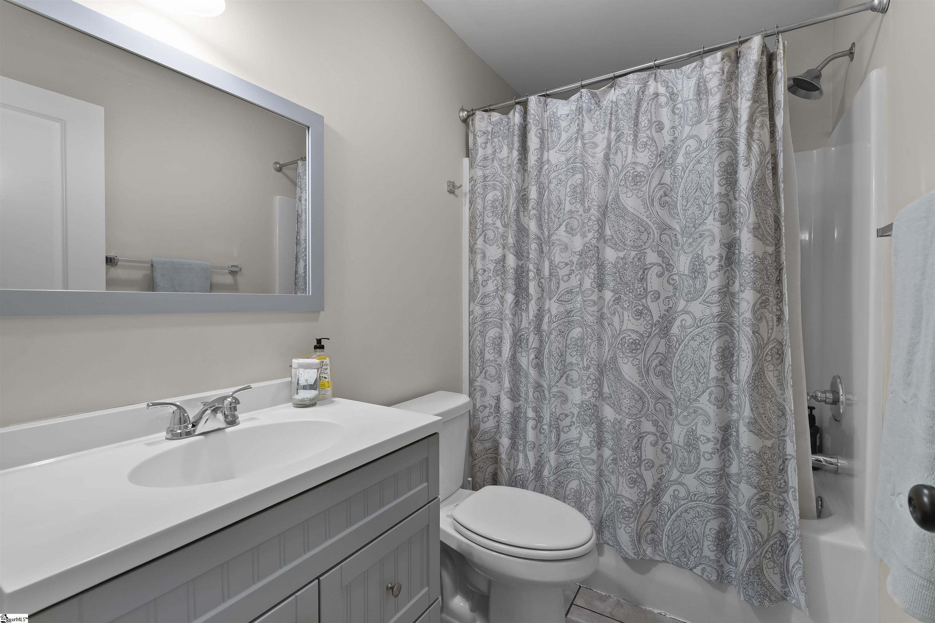 321 Sycamore Drive Greenville, SC 29607 - Photo 25 of 35