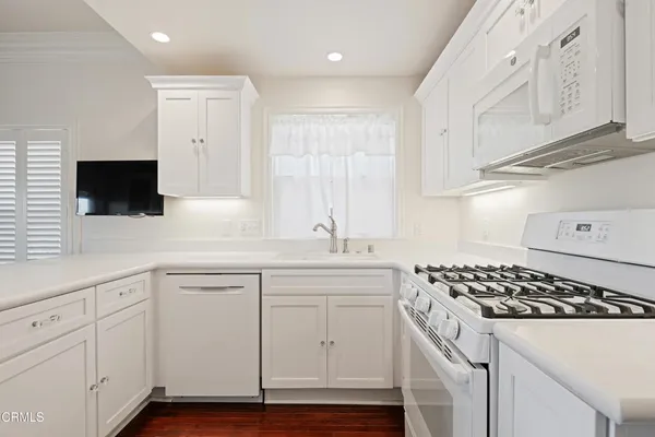 $1,075,000 | 2349 Aztec Avenue, Ventura, CA 93001