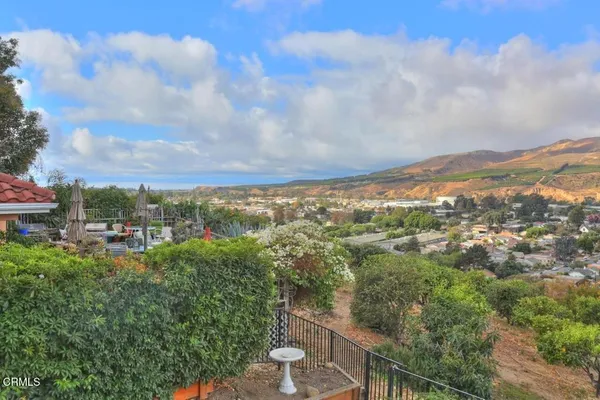 $1,075,000 | 2349 Aztec Avenue, Ventura, CA 93001