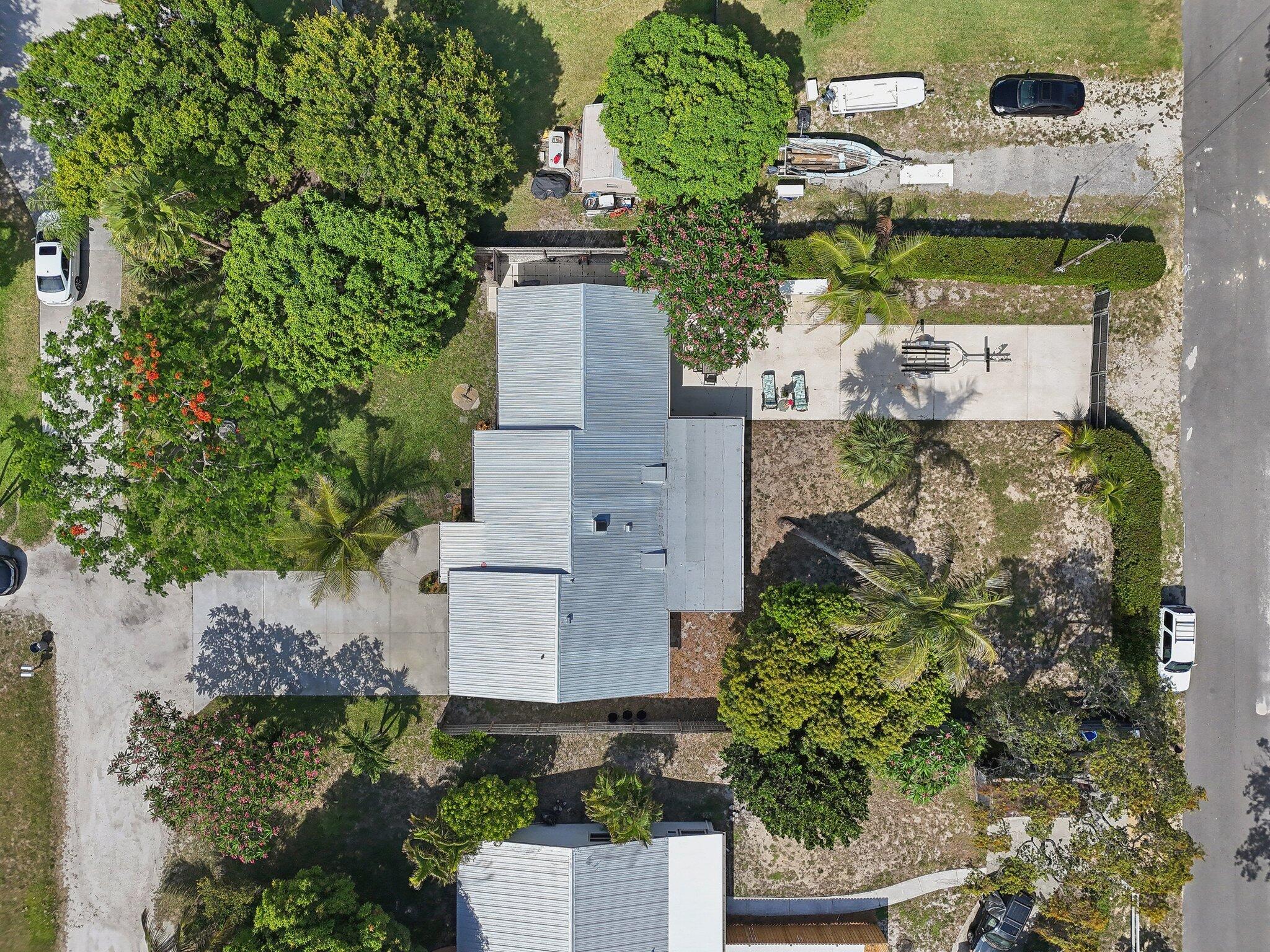 8888 Southeast Rigdon Way Hobe Sound, FL 33455 - Photo 36 of 46 36-web-or-mls-SE Rigdon Way-1906-036