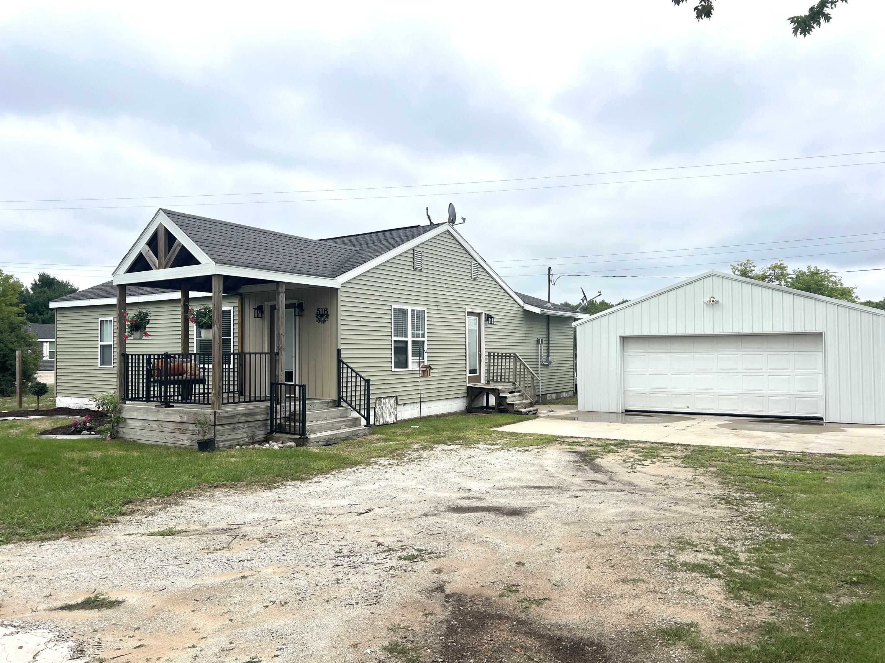 516 South Moorland Road Ravenna, MI 49451 - Photo 2 of 52 IMG_9287