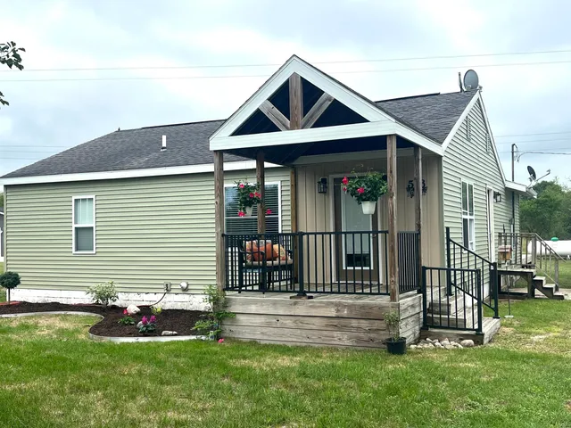 $295,000 | 516 South Moorland Road, Ravenna, MI 49451