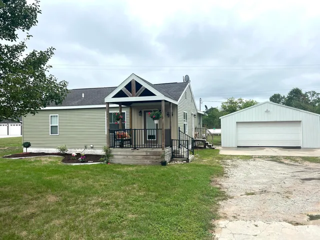 $295,000 | 516 South Moorland Road, Ravenna, MI 49451