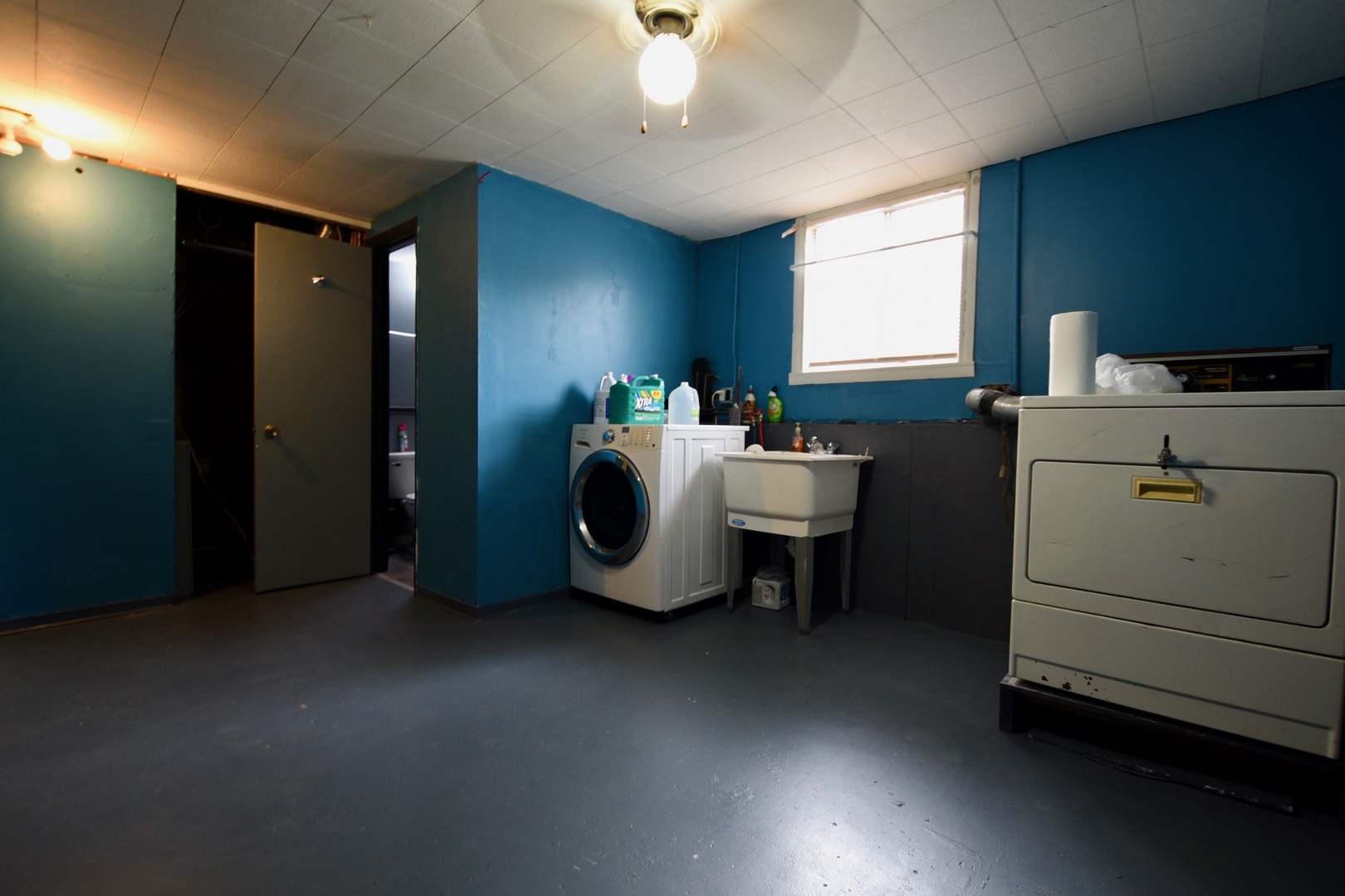 13 Tweed Road Fox Lake, IL 60020 - Photo 11 of 23 a room with storage and utility