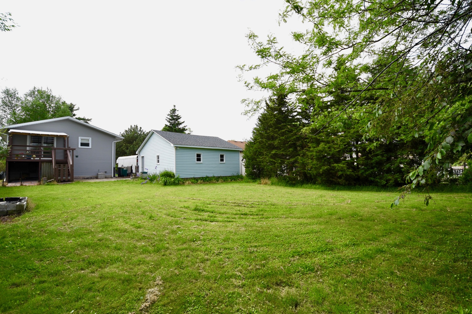13 Tweed Road Fox Lake, IL 60020 - Photo 23 of 23 a view of a house with a big yard
