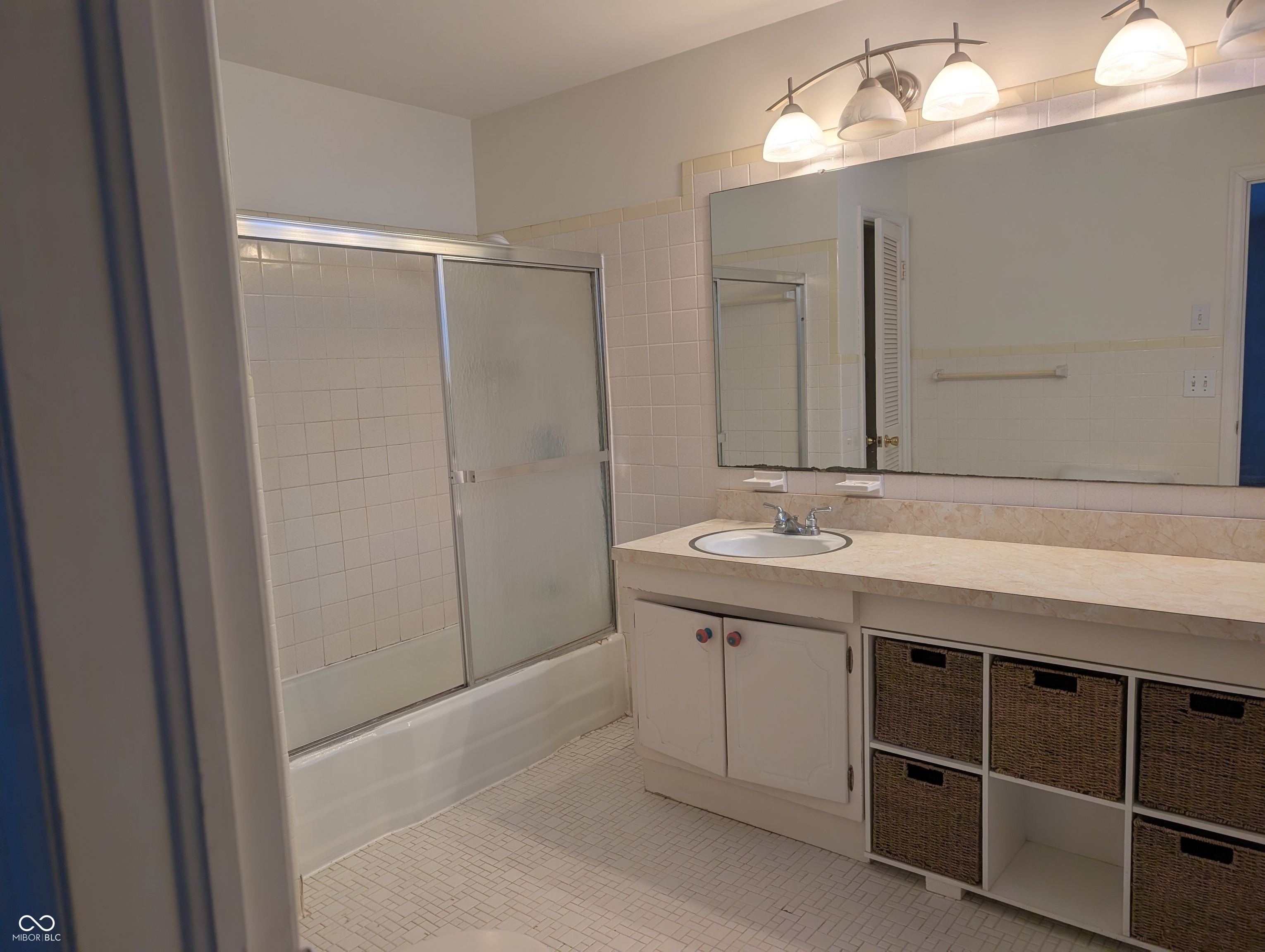 1518 Martin Drive Anderson, IN 46012 - Photo 24 of 46