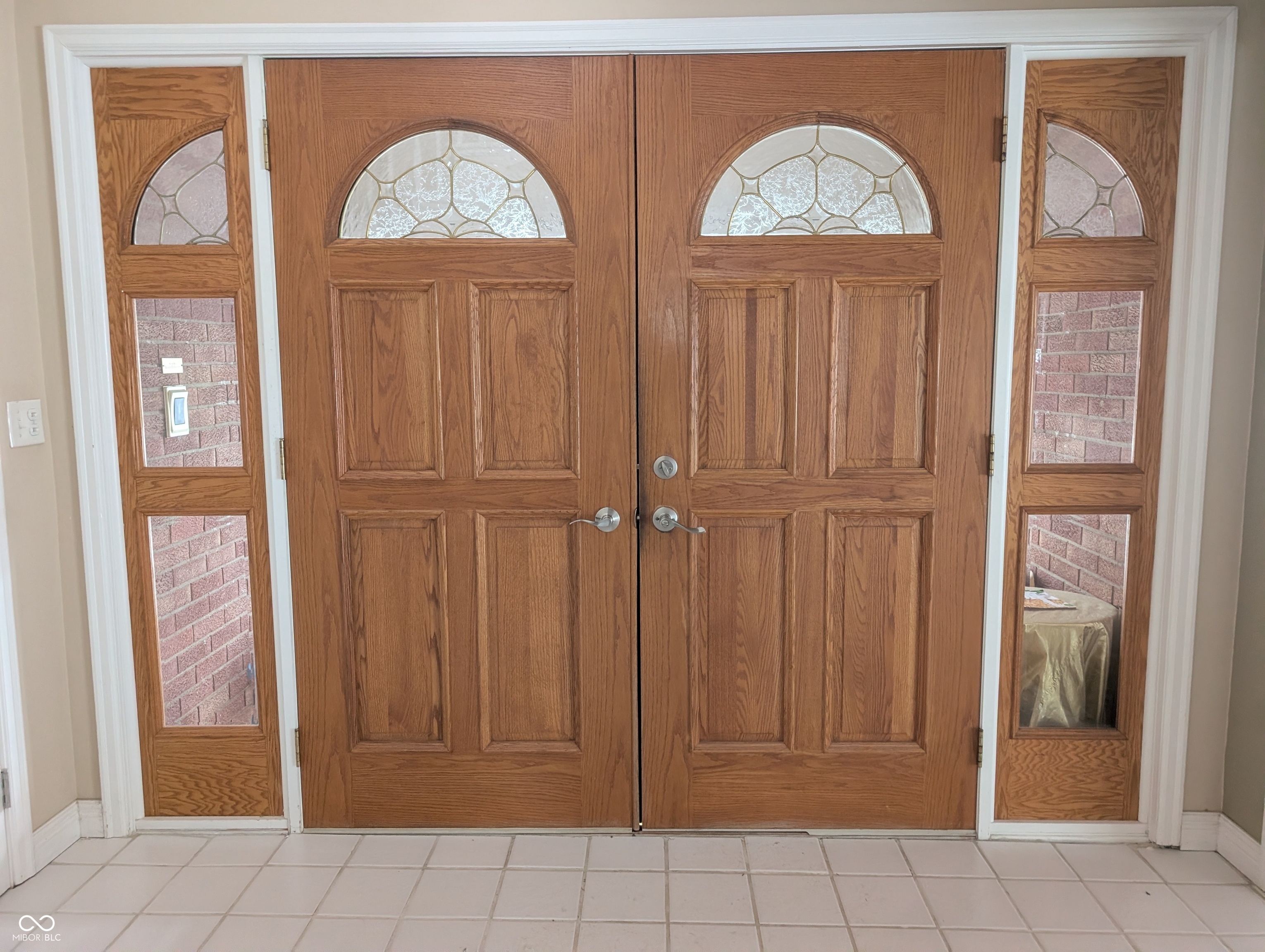 1518 Martin Drive Anderson, IN 46012 - Photo 4 of 46