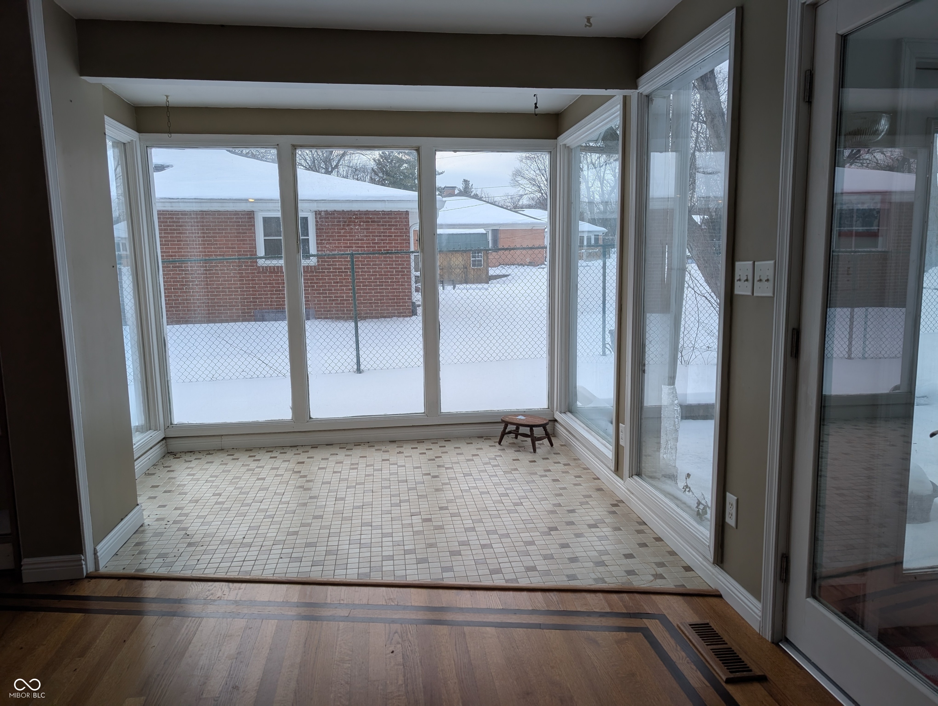 1518 Martin Drive Anderson, IN 46012 - Photo 10 of 46