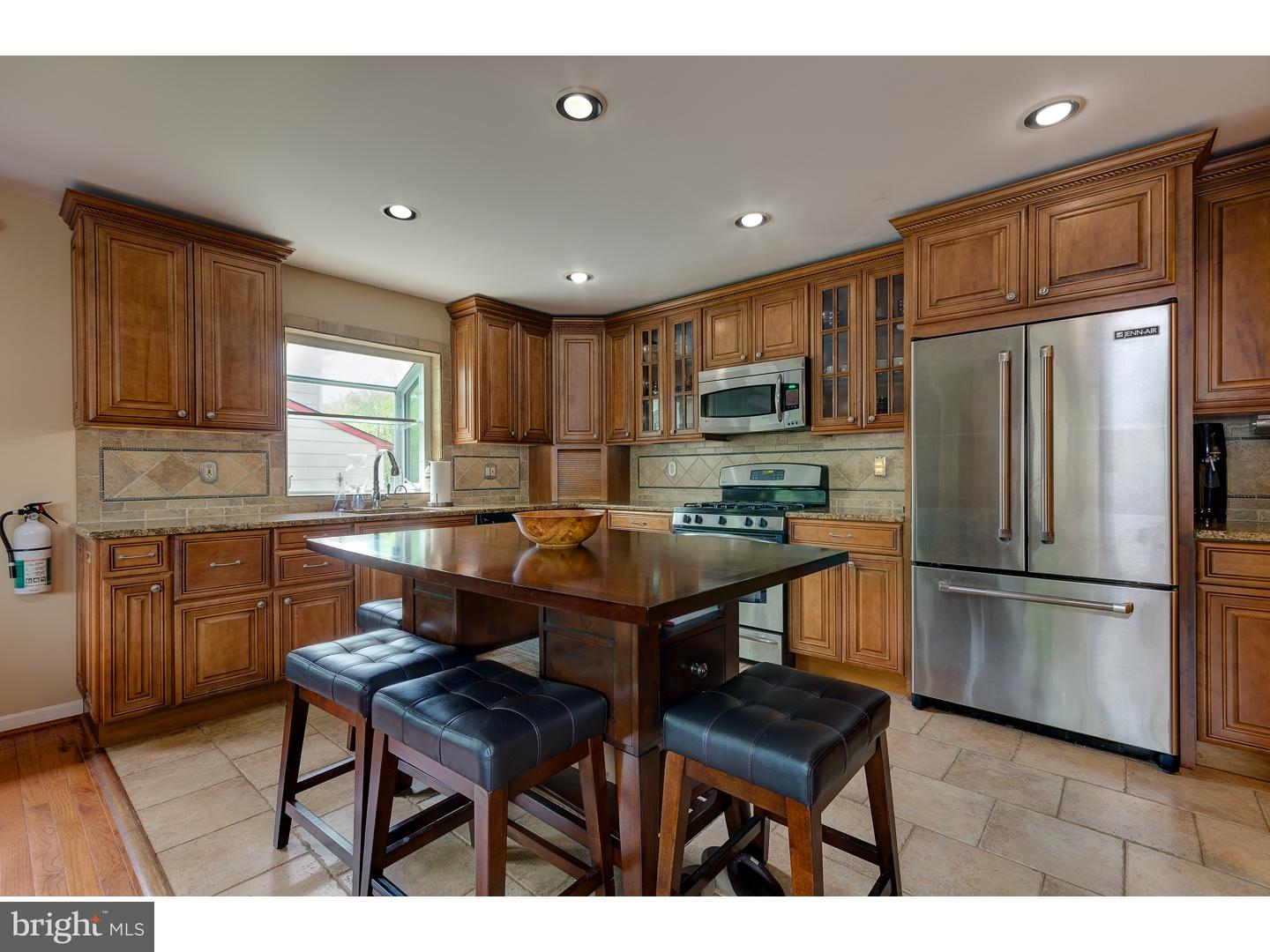 109 Canterbury Road Mount Laurel, NJ 08054 - Photo 9 of 25