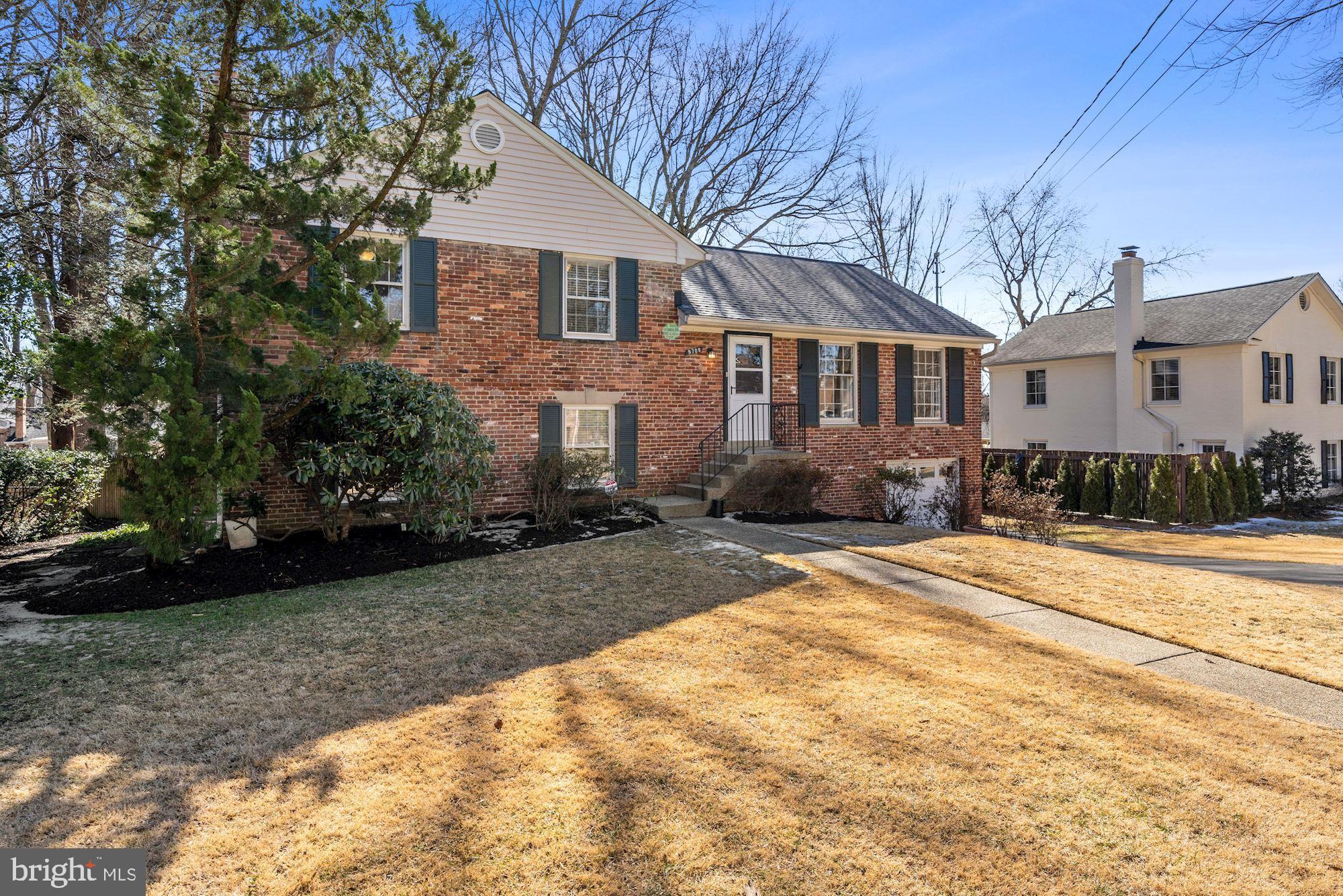 9709 Byeforde Road Kensington, MD 20895 - Photo 2 of 35 Great Byeforde Neighborhood in Kensington Maryland