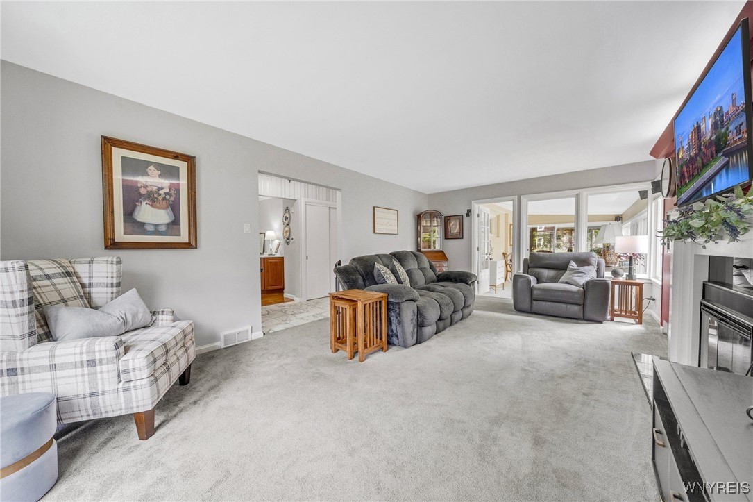 53 Jordan Road Amherst, NY 14221 - Photo 11 of 34