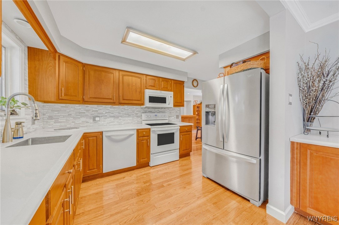 53 Jordan Road Amherst, NY 14221 - Photo 7 of 34