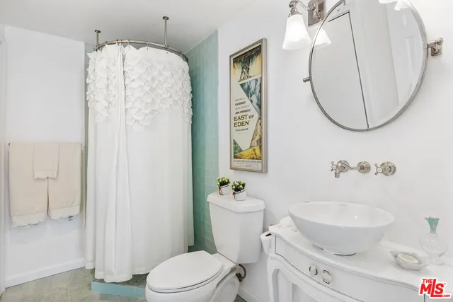 $1,295,000 | 11924 Whitewater Lane, Malibu, CA 90265