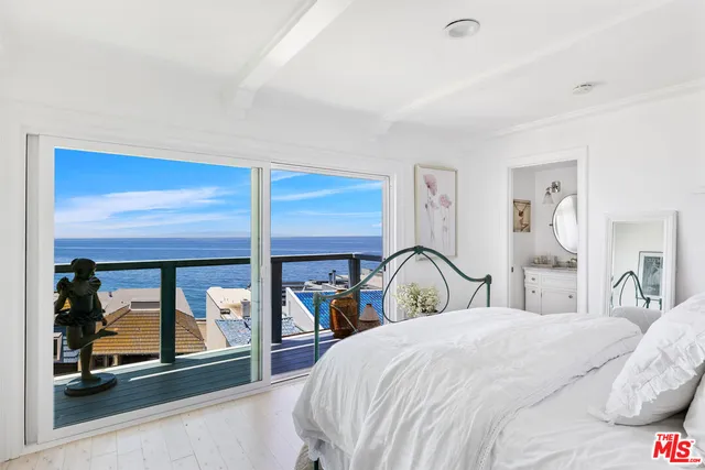 $1,295,000 | 11924 Whitewater Lane, Malibu, CA 90265