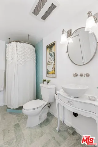 $1,295,000 | 11924 Whitewater Lane, Malibu, CA 90265