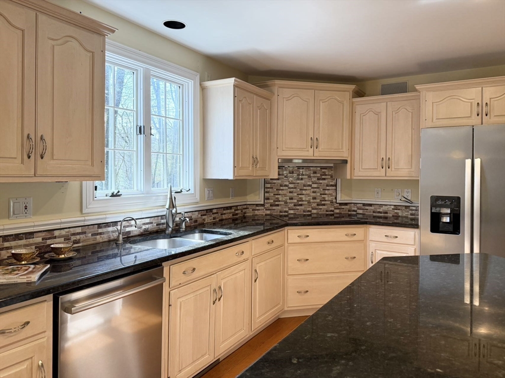 15 Cutters Ridge Road Carlisle, MA 01741 - Photo 12 of 29