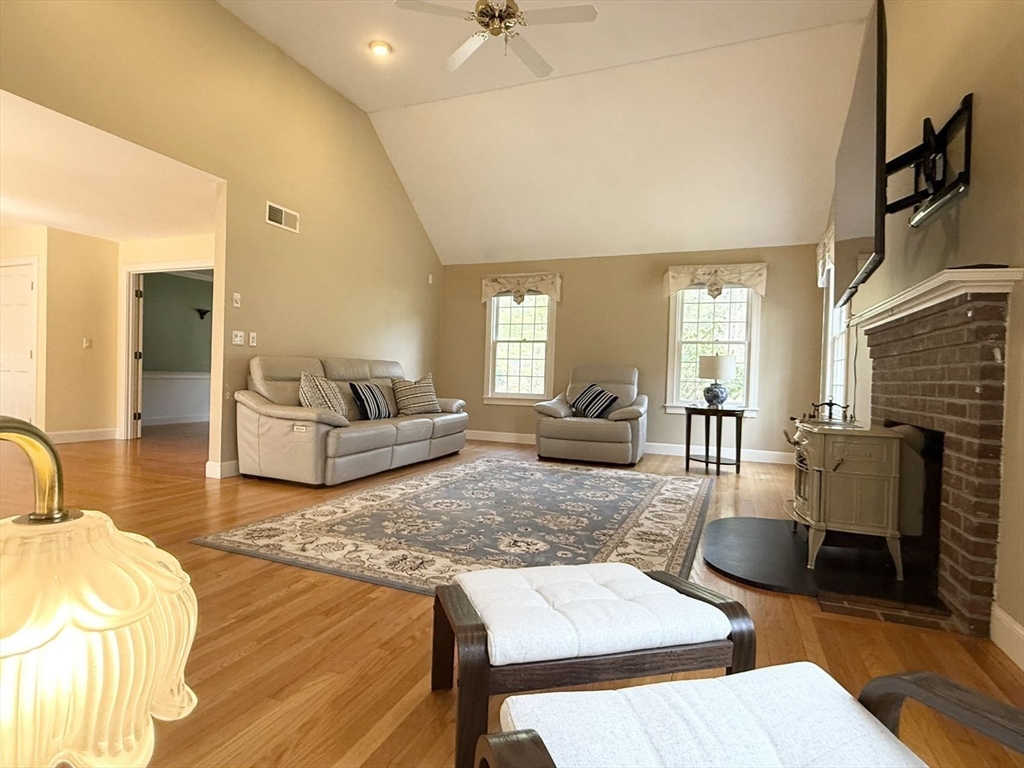 15 Cutters Ridge Road Carlisle, MA 01741 - Photo 5 of 29