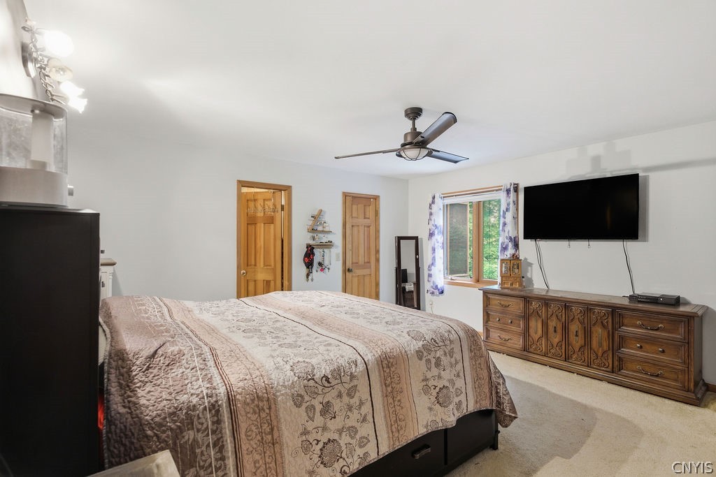 1000 Rail Fence Road Camillus, NY 13031 - Photo 20 of 37 PRIMARY BEDROOM