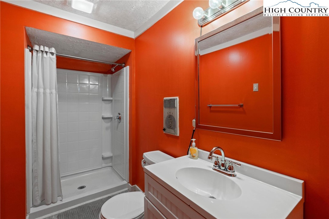 3740 Poplar Grove Road South Boone, NC 28607 - Photo 17 of 36 Gallery Image 17