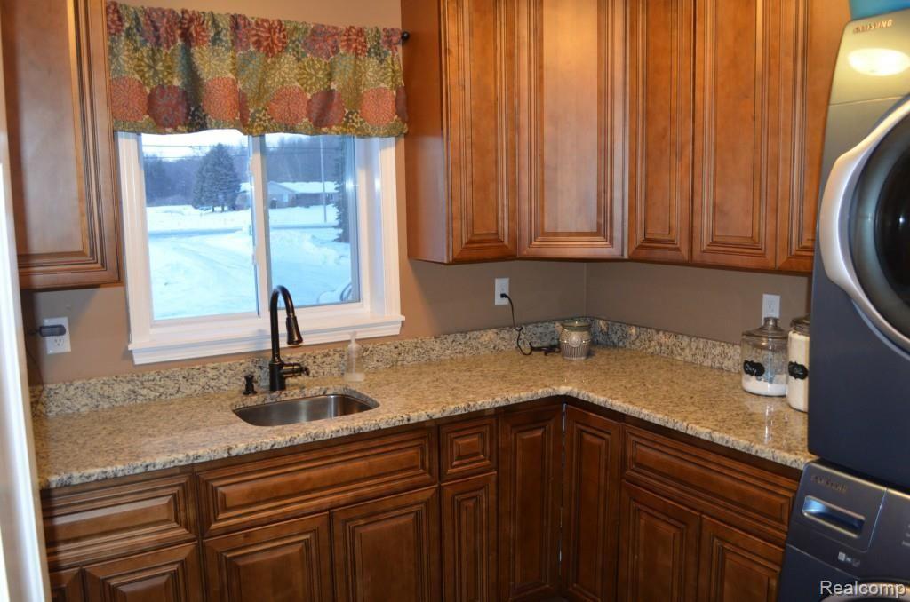 9685 Division Road Casco, MI 48064 - Photo 40 of 46 DSC_0854.jpg