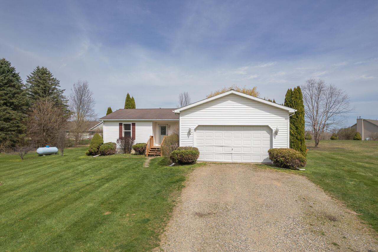 4400 Coon Hill Road Pleasant Lake, MI 49272 - Photo 4 of 35 4400 Coonhill Rd - 1030