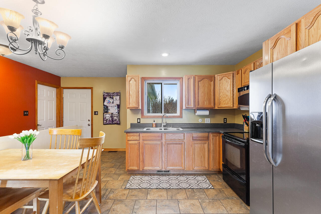 4400 Coon Hill Road Pleasant Lake, MI 49272 - Photo 8 of 35 4400 Coonhill Rd - 1009