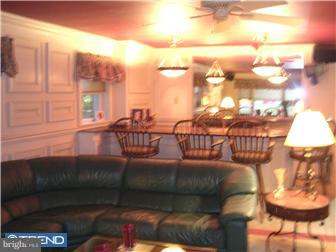 1206 Pheasant Road Rydal, PA 19046 - Photo 7 of 12 Family Room