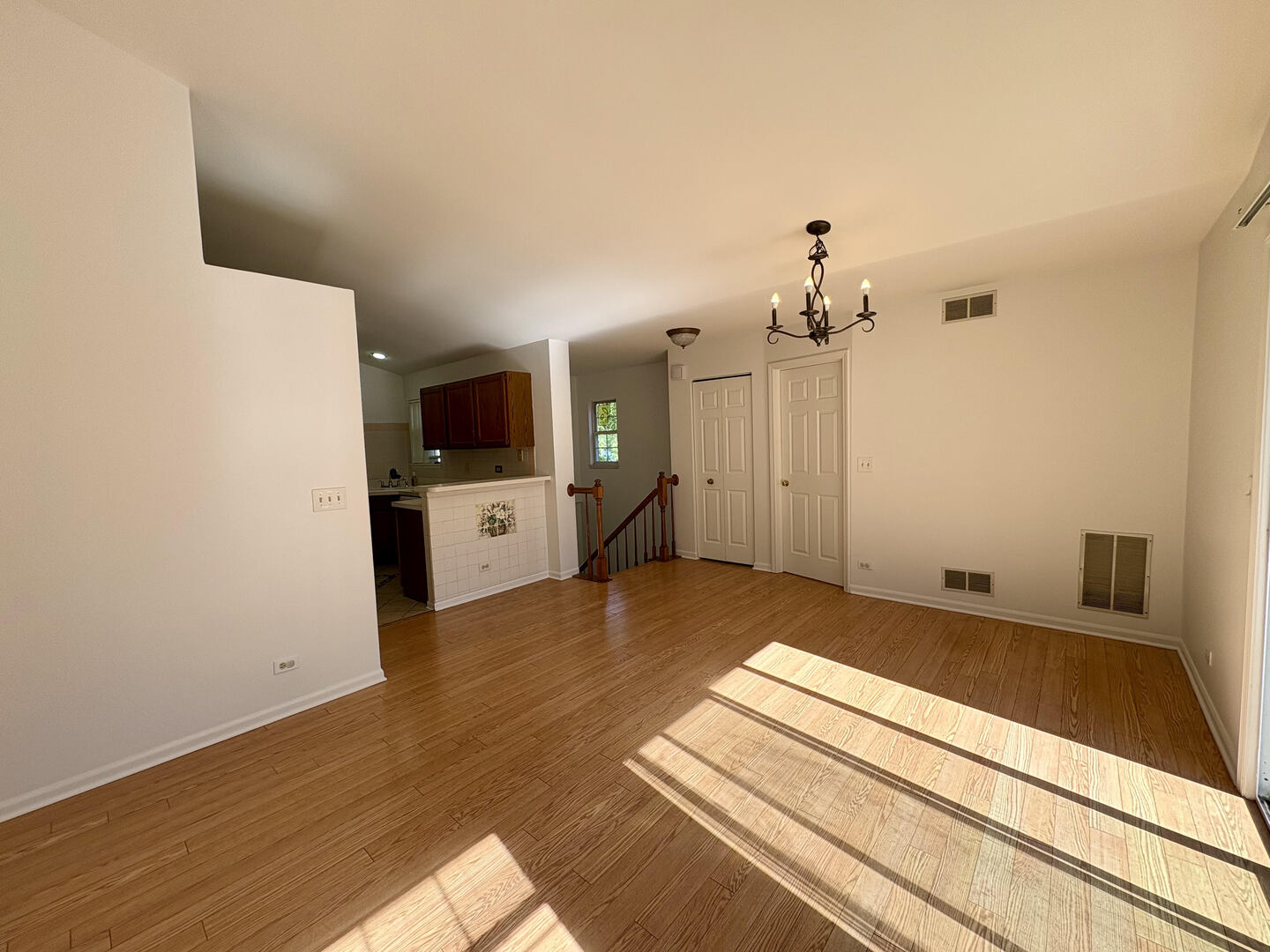 730 Ripple Brook Lane Elgin, IL 60120 - Photo 4 of 19 Gallery Image 4