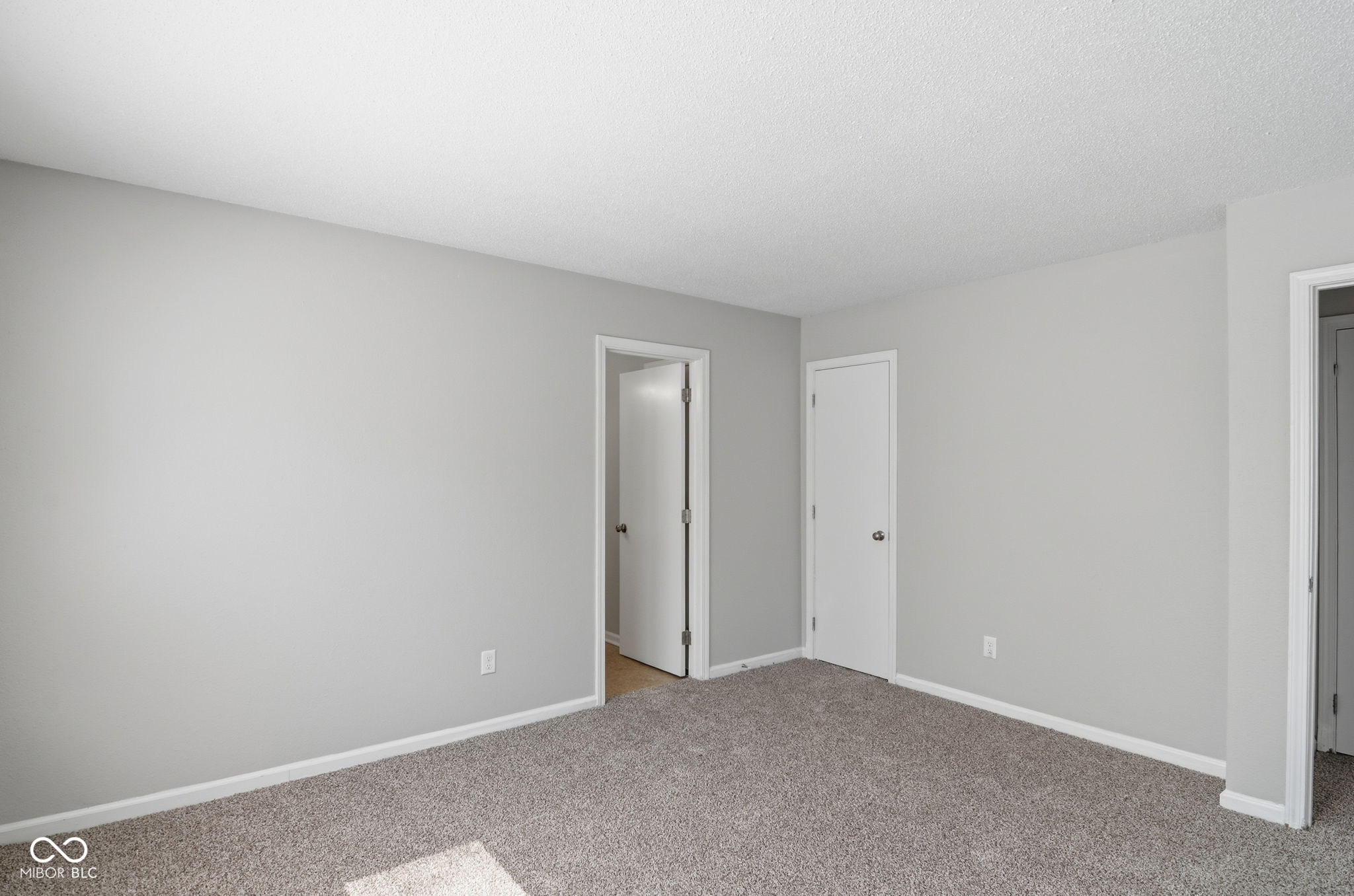 7433 Redcliff Road Indianapolis, IN 46256 - Photo 17 of 32