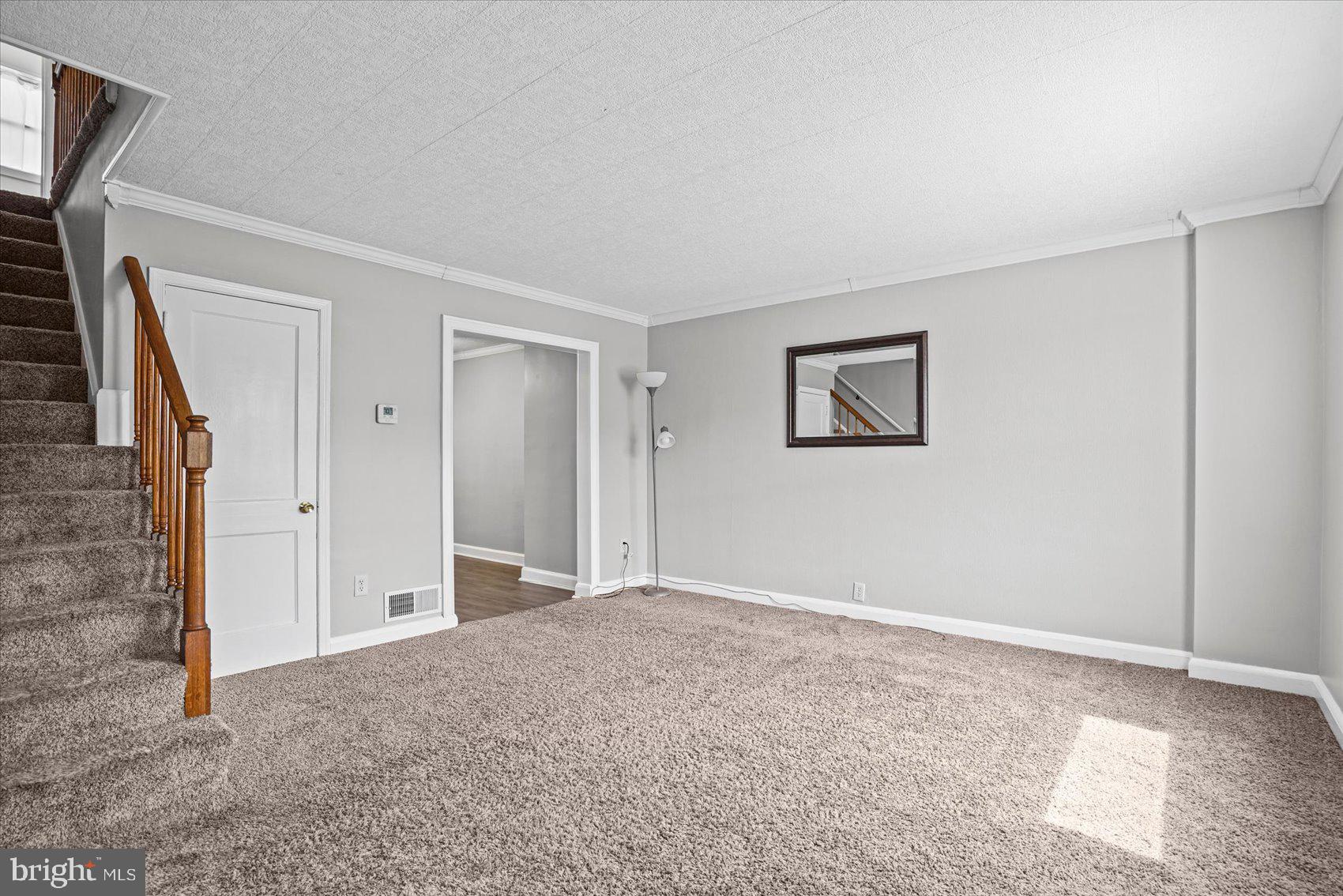2151 Vailthorn Road Middle River, MD 21220 - Photo 4 of 32 Gallery Image 4