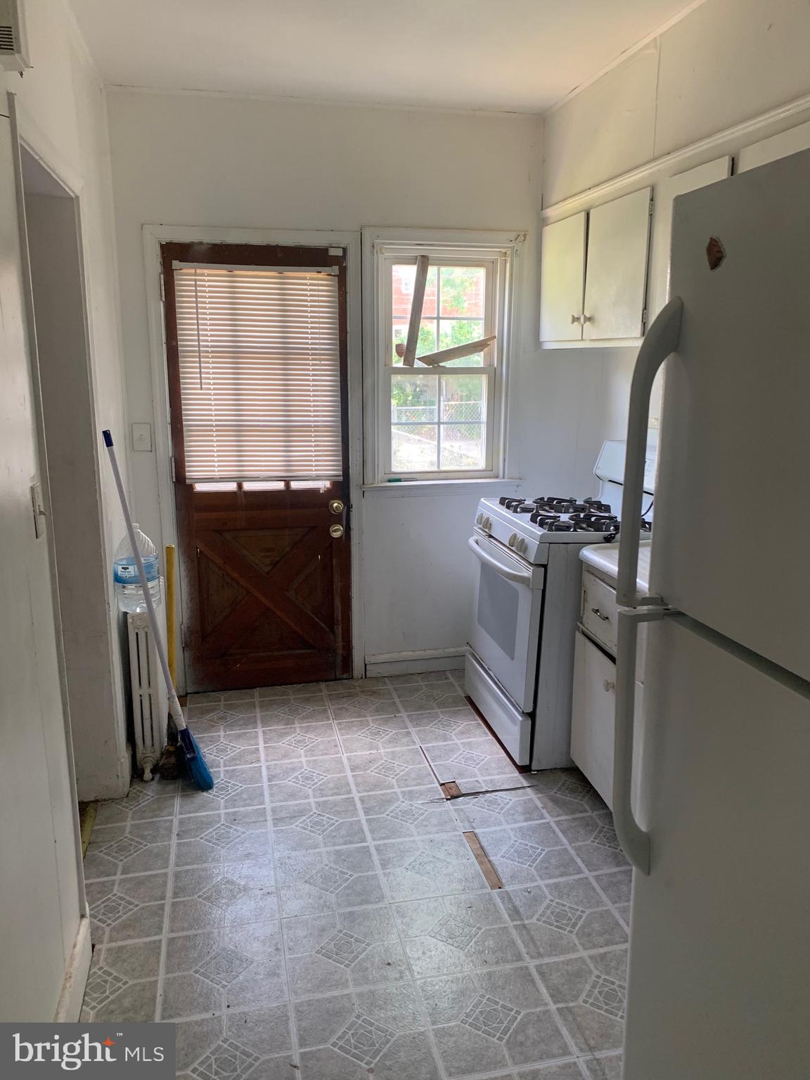 5221 Old Frederick Road Baltimore, MD 21229 - Photo 9 of 30