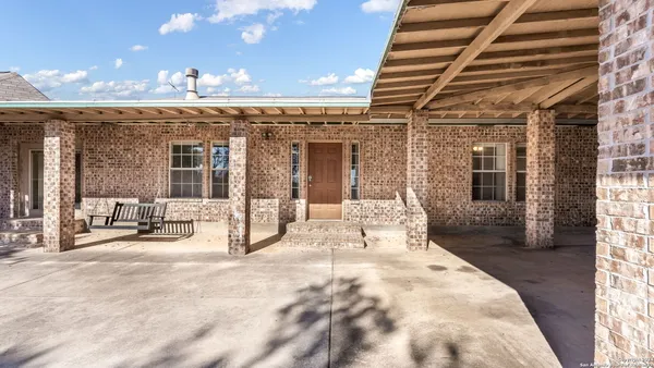 $1,290,000 | 29266 Farm To Market Road 3009, New Braunfels, TX 78132