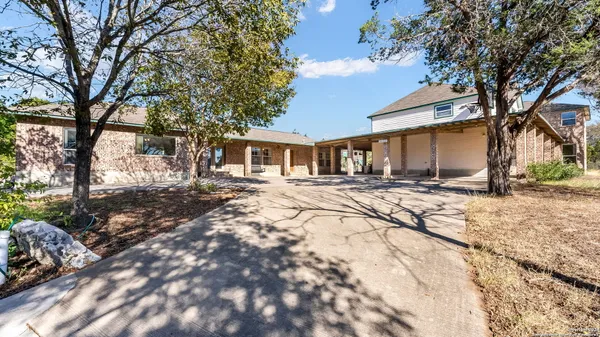 $1,290,000 | 29266 Farm To Market Road 3009, New Braunfels, TX 78132