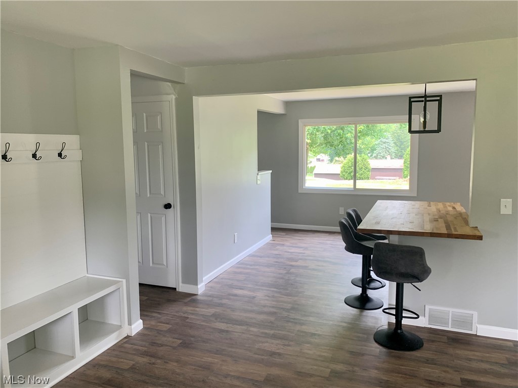 607 Killian Road Akron, OH 44319 - Photo 5 of 33