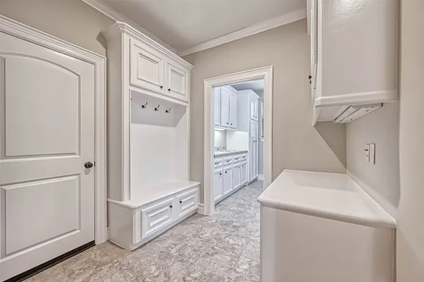 a view of utility room