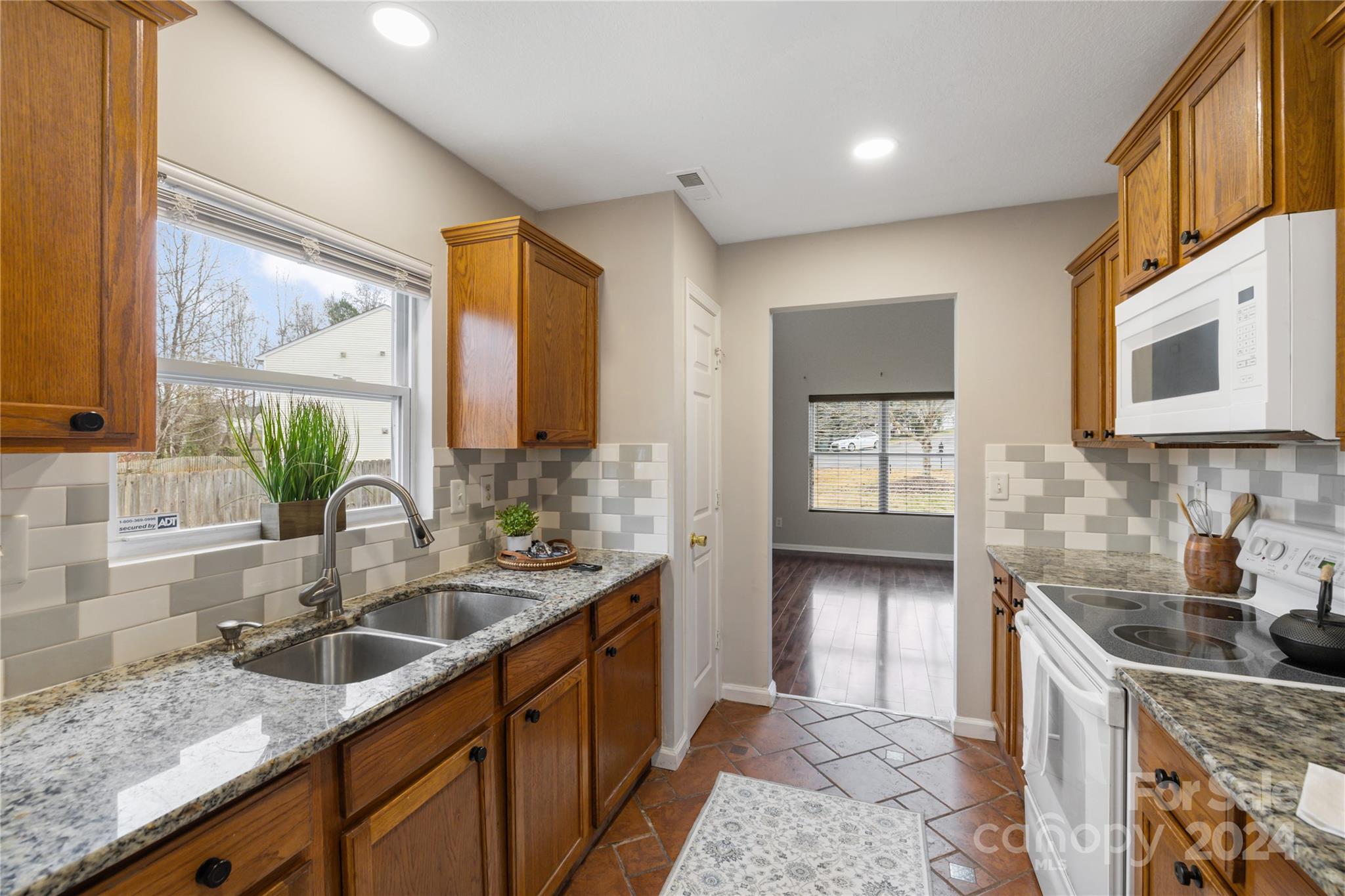 7 Riverside Street Lowell, NC 28098 - Photo 8 of 28 Gallery Image 8
