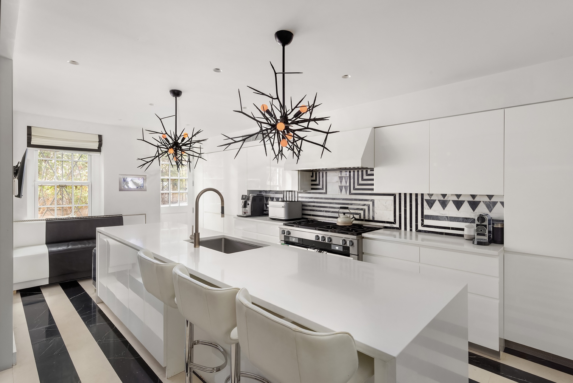 116 East 61st Street Manhattan, NY 10065 - Photo 6 of 19