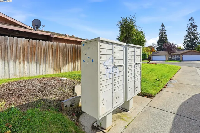 $689,000 | 1728-1730 Silver Creek Circle, Stockton, CA 95207