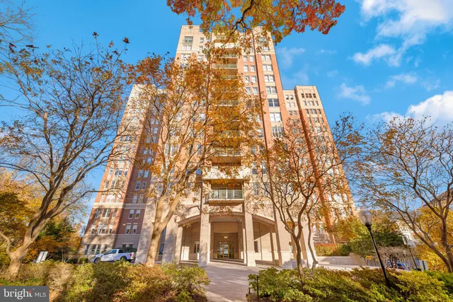 $819,000 | 11776 Stratford House Place, Unit 907, Reston, VA 20190