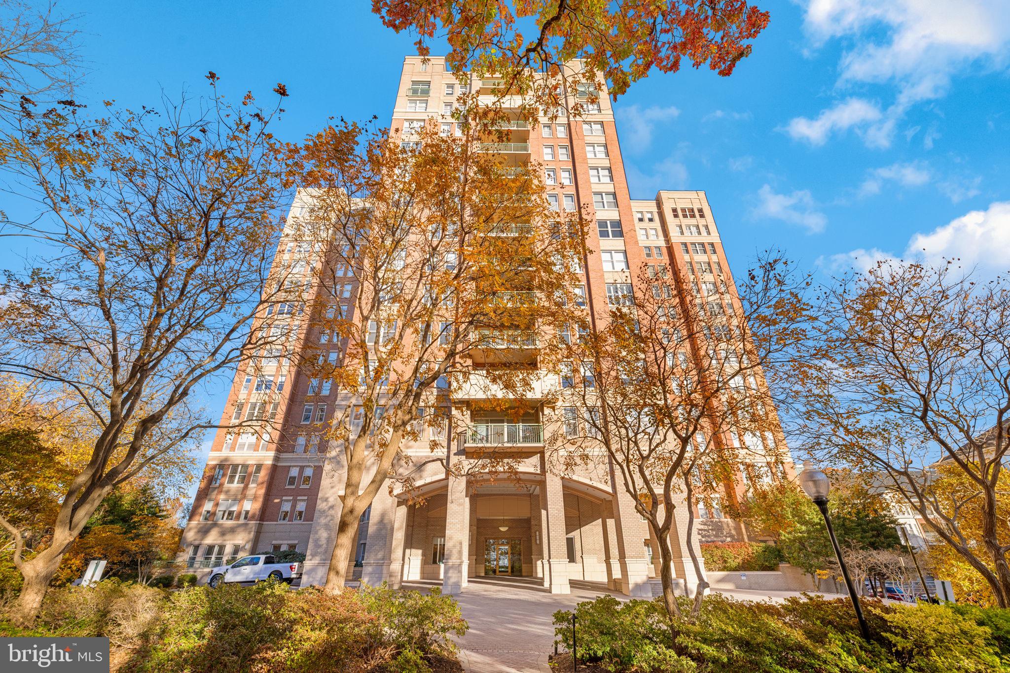 11776 Stratford House Place, Unit 907 Reston, VA 20190 - Photo 37 of 38