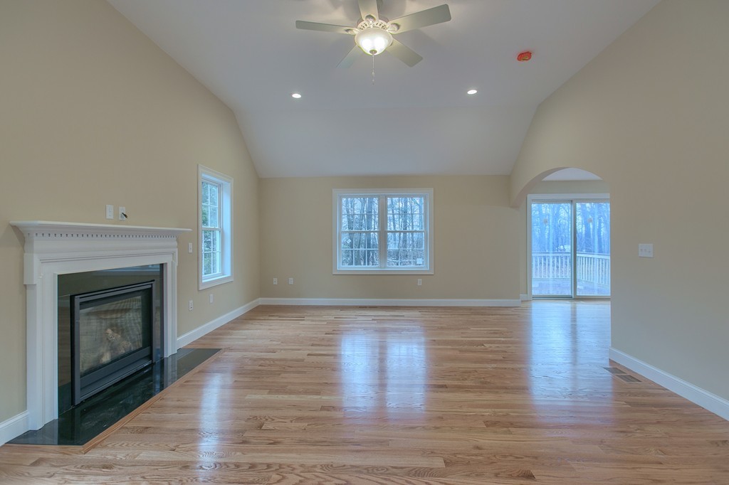 7 Princeton Road Burlington, MA 01803 - Photo 14 of 30 Gallery Image 14