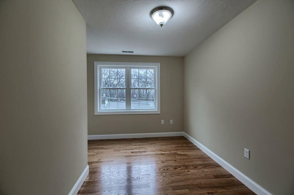 7 Princeton Road Burlington, MA 01803 - Photo 15 of 30 Gallery Image 15
