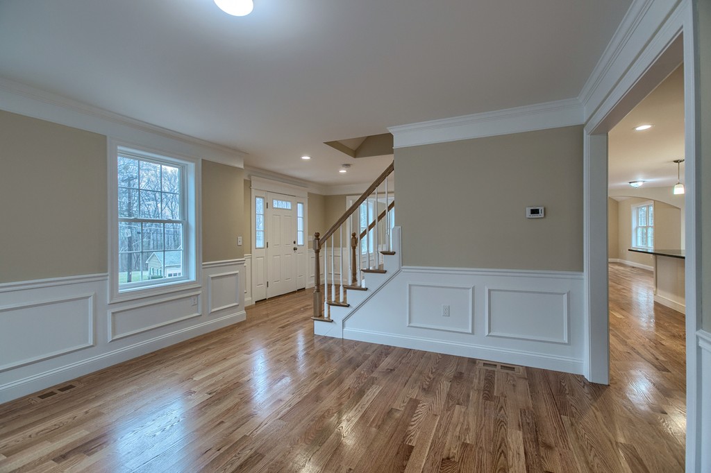 7 Princeton Road Burlington, MA 01803 - Photo 7 of 30 Gallery Image 7
