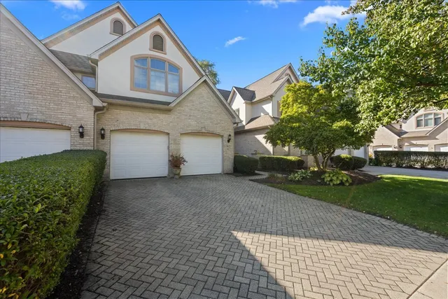 $699,900 | 1427 Cress Creek Court, Naperville, IL 60563