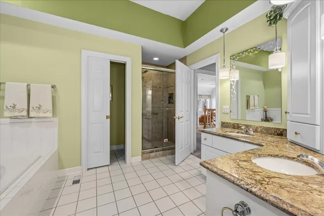 $699,900 | 1427 Cress Creek Court, Naperville, IL 60563