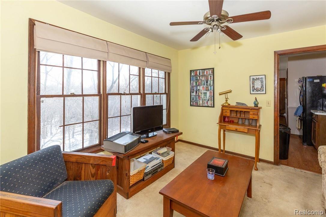 2831 Acorn Road Bloomfield Hills, MI 48302 - Photo 5 of 12 Family Room