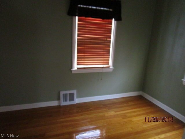 3807 Northampton Road Cleveland, OH 44121 - Photo 11 of 12